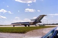 Photo: United Airlines, Boeing 727-100, N7030U